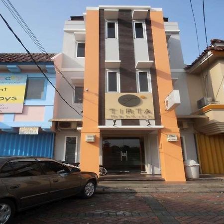 Tirta Mansion Lippo Karawaci Hotel Тангеранг Екстериор снимка